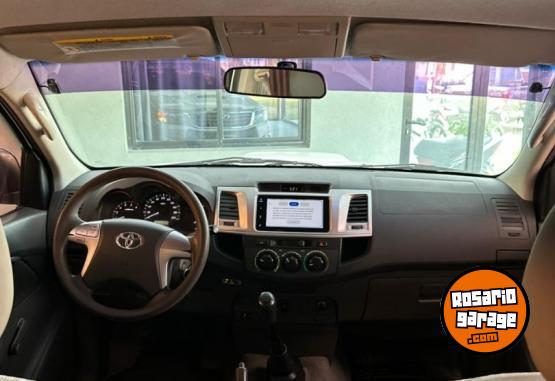 Autos - Toyota HILUX 2012 Diesel 198000Km - En Venta