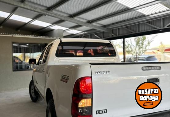 Autos - Toyota HILUX 2012 Diesel 198000Km - En Venta
