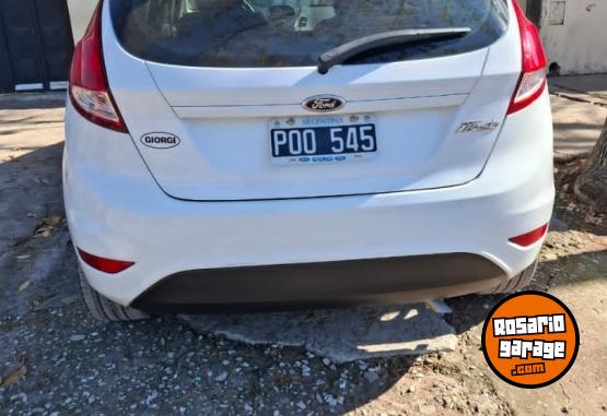 Autos - Ford Fiesta Kinetic 2016 Nafta 73000Km - En Venta