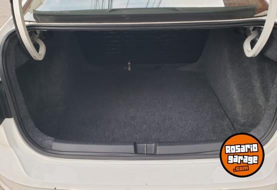 Autos - Volkswagen VIRTUS 1.6 MSI TRENDLINE 2020 Nafta 75000Km - En Venta