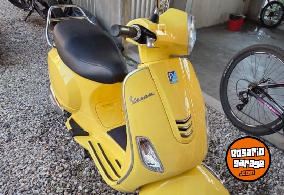 Motos - Vespa VXL 150 2024 Nafta 2530Km - En Venta