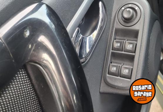 Camionetas - Renault Oroch Outsider Plus 4x2 2018 Nafta 83200Km - En Venta