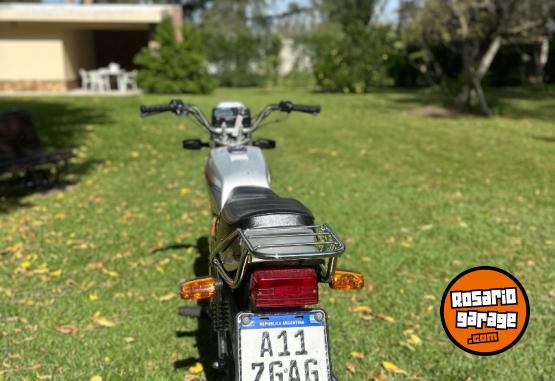 Motos - Suzuki Ax 100 2019 Nafta 15000Km - En Venta