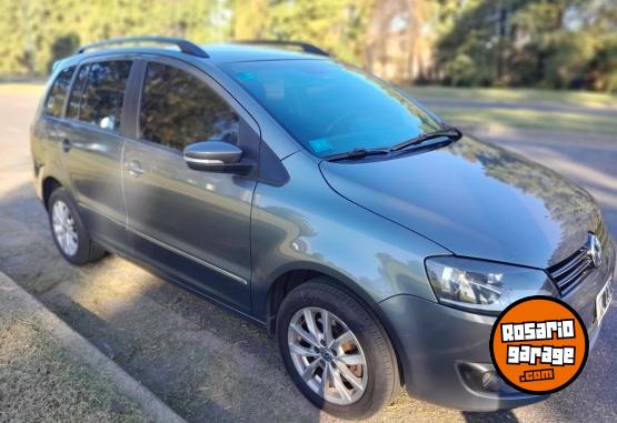 Autos - Volkswagen Suran Highline 2014 Nafta 107000Km - En Venta