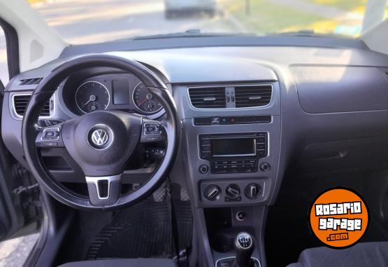 Autos - Volkswagen Suran Highline 2014 Nafta 107000Km - En Venta