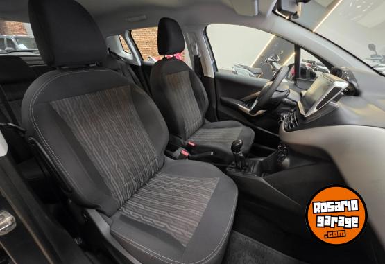 Autos - Peugeot 2008 ALLURE 1.6L MT 2019 Nafta 84000Km - En Venta