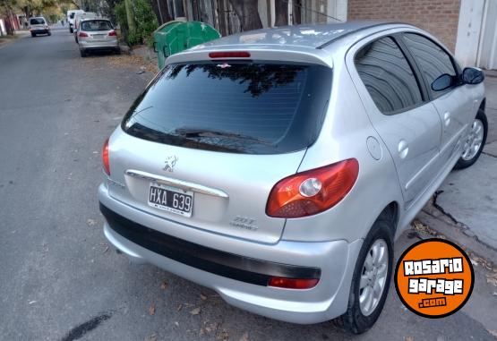 Autos - Peugeot 207 2009 Nafta 190000Km - En Venta