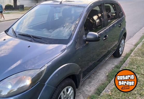 Autos - Ford Fiesta ambiente l�nea nue 2010 Nafta 150000Km - En Venta