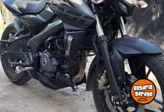 Motos - Bajaj Rouser 200 ns 2022 Nafta 31000Km - En Venta