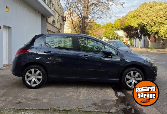 Autos - Peugeot 308 Nav 2015 Nafta 78000Km - En Venta