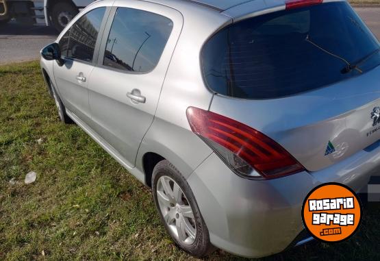 Autos - Peugeot Active 2018 Nafta 70000Km - En Venta