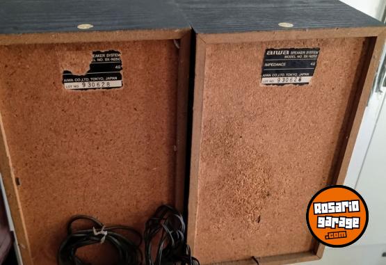 Electr�nica - Liquido 2 parlantes AIWA pasivos funcionando perfectamente - En Venta