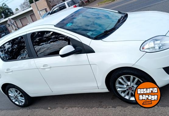 Autos - Fiat Palio Essence 1.6 2015 GNC 124000Km - En Venta