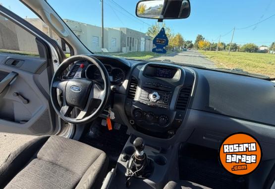 Camionetas - Ford Ranger 4x4 2016 Diesel 150000Km - En Venta