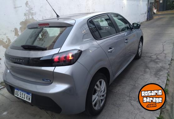 Autos - Peugeot 208 2024 Nafta 32000Km - En Venta