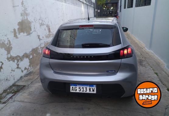 Autos - Peugeot 208 2024 Nafta 32000Km - En Venta