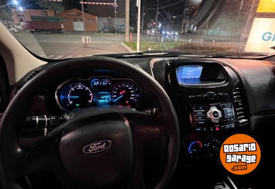 Camionetas - Ford Ranger 2013 Diesel 252000Km - En Venta