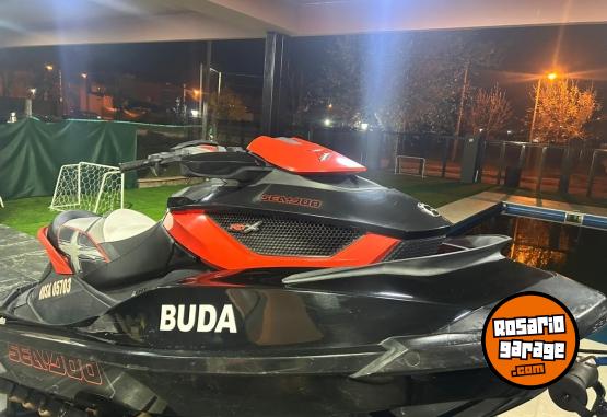 Embarcaciones - Moto de agua - En Venta