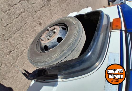 Camiones y Gr�as - Mercedes benz 709 impecable - En Venta