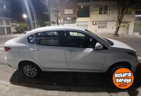 Autos - Fiat Cronos Drive 2021 Nafta 180000Km - En Venta