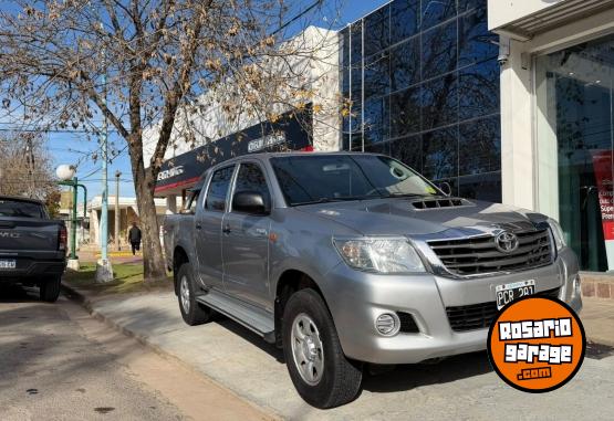 Camionetas - Toyota HILUX D/C 2.5 TDI DX PACK 2015 Diesel 251000Km - En Venta