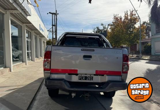 Camionetas - Toyota HILUX D/C 2.5 TDI DX PACK 2015 Diesel 251000Km - En Venta