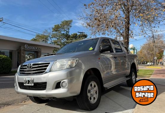 Camionetas - Toyota HILUX D/C 2.5 TDI DX PACK 2015 Diesel 251000Km - En Venta