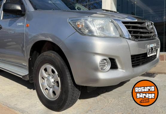 Camionetas - Toyota HILUX D/C 2.5 TDI DX PACK 2015 Diesel 251000Km - En Venta
