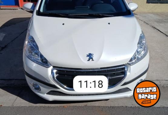 Autos - Peugeot 208 2016 Nafta 64000Km - En Venta