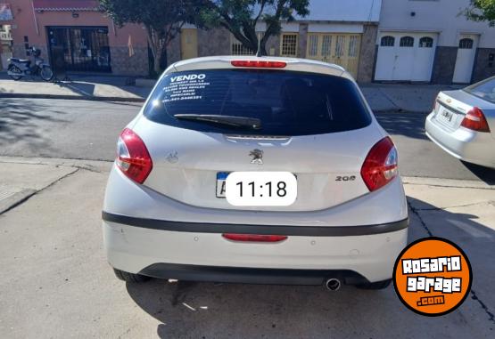 Autos - Peugeot 208 2016 Nafta 64000Km - En Venta