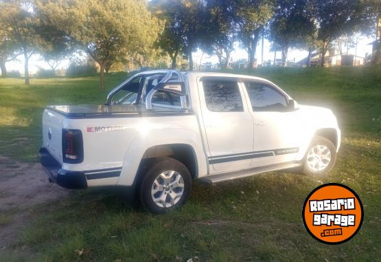 Camionetas - Volkswagen Amarok v6 2025 Diesel 10500Km - En Venta