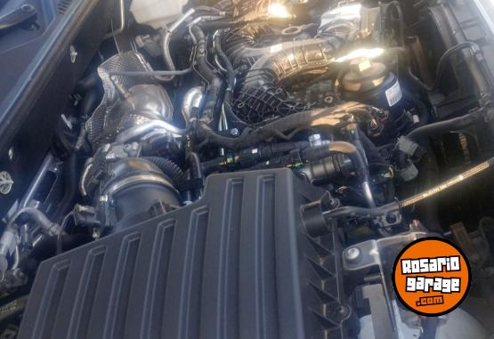 Camionetas - Volkswagen Amarok v6 2025 Diesel 10500Km - En Venta