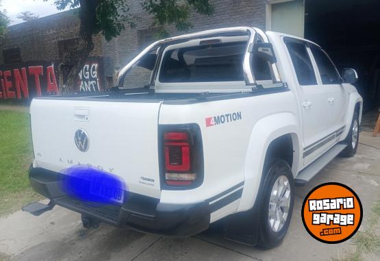 Camionetas - Volkswagen Amarok v6 2025 Diesel 10500Km - En Venta