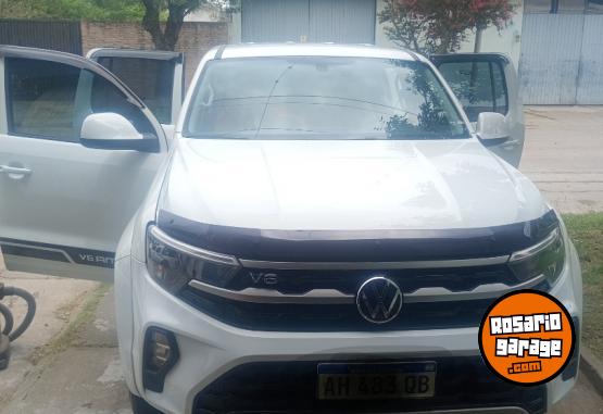 Camionetas - Volkswagen Amarok v6 2025 Diesel 10500Km - En Venta