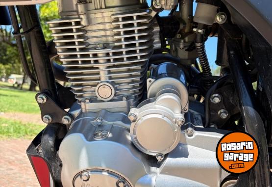 Motos - Motomel Skua silver 2023 Nafta 9500Km - En Venta
