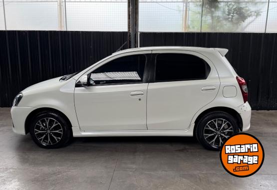 Autos - Toyota Etios XLS 2018 Nafta 80000Km - En Venta