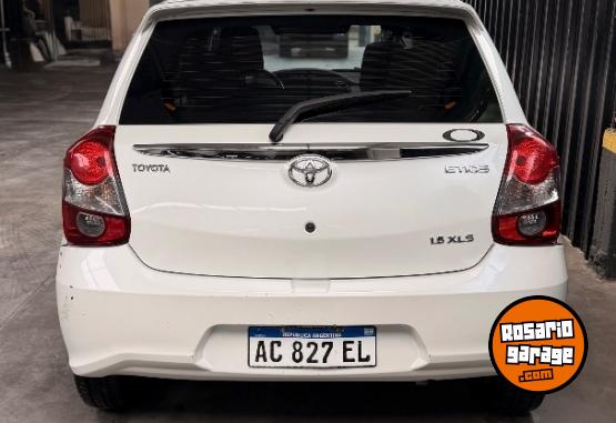 Autos - Toyota Etios XLS 2018 Nafta 80000Km - En Venta