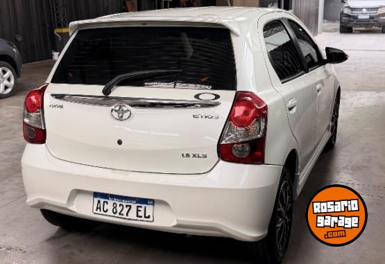 Autos - Toyota Etios XLS 2018 Nafta 80000Km - En Venta