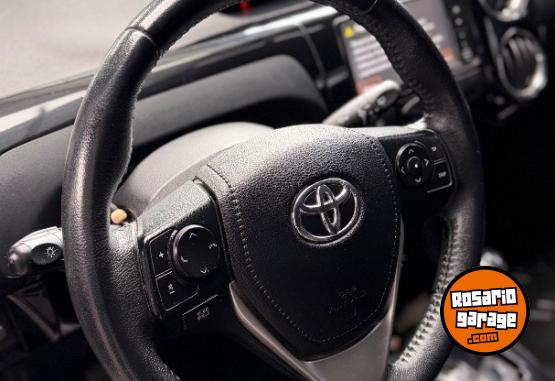 Autos - Toyota Etios XLS 2018 Nafta 80000Km - En Venta