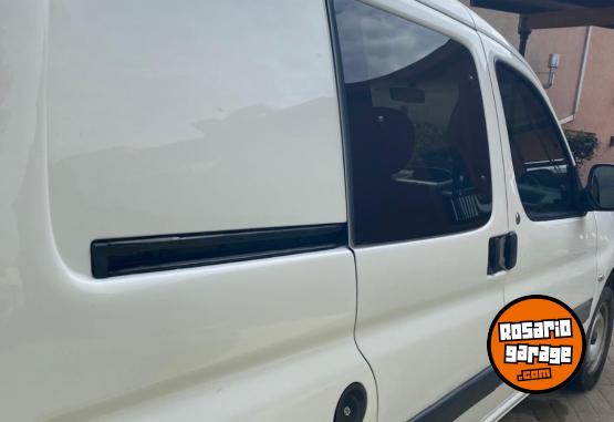 Utilitarios - Citroen Berlingo 2016 Nafta 178000Km - En Venta
