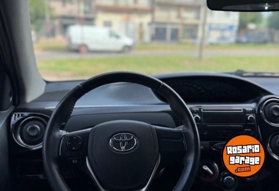 Autos - Toyota Etios 2015 GNC 150000Km - En Venta