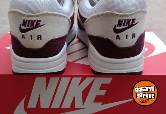 Indumentaria - Zapatillas Nike Air Max 1 talle 41.5 - 9us - En Venta