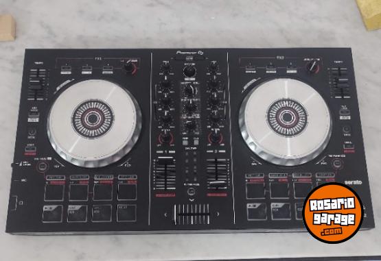 Instrumentos Musicales - VENDO CONSOLA PIONEER DJ SB2 - En Venta