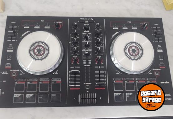 Instrumentos Musicales - VENDO CONSOLA PIONEER DJ SB2 - En Venta