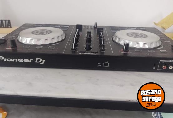 Instrumentos Musicales - VENDO CONSOLA PIONEER DJ SB2 - En Venta