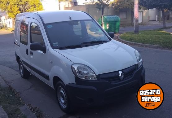 Utilitarios - Renault Kangoo 2016 Nafta 188000Km - En Venta