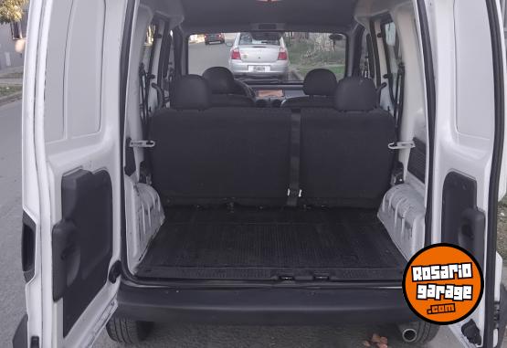 Utilitarios - Renault Kangoo 2016 Nafta 188000Km - En Venta