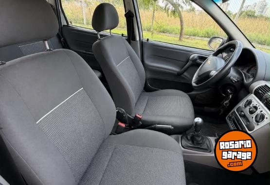 Autos - Chevrolet Corsa classic 2016 GNC 144000Km - En Venta
