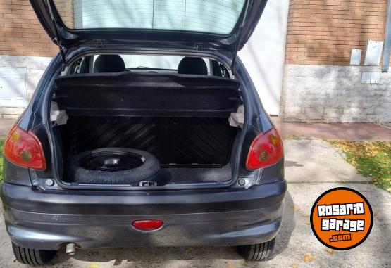 Autos - Peugeot 206 generaci�n plus 1.4 2012 Nafta 88000Km - En Venta
