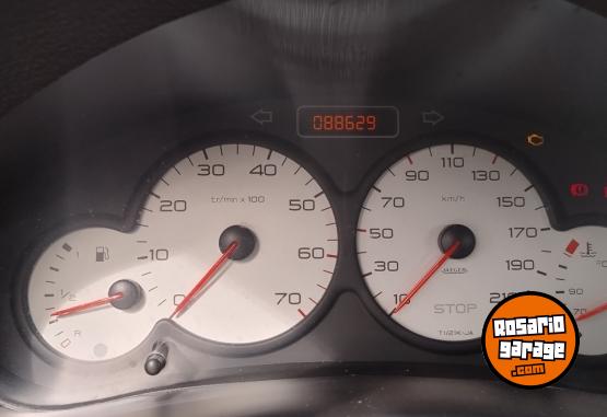 Autos - Peugeot 206 generaci�n plus 1.4 2012 Nafta 88000Km - En Venta